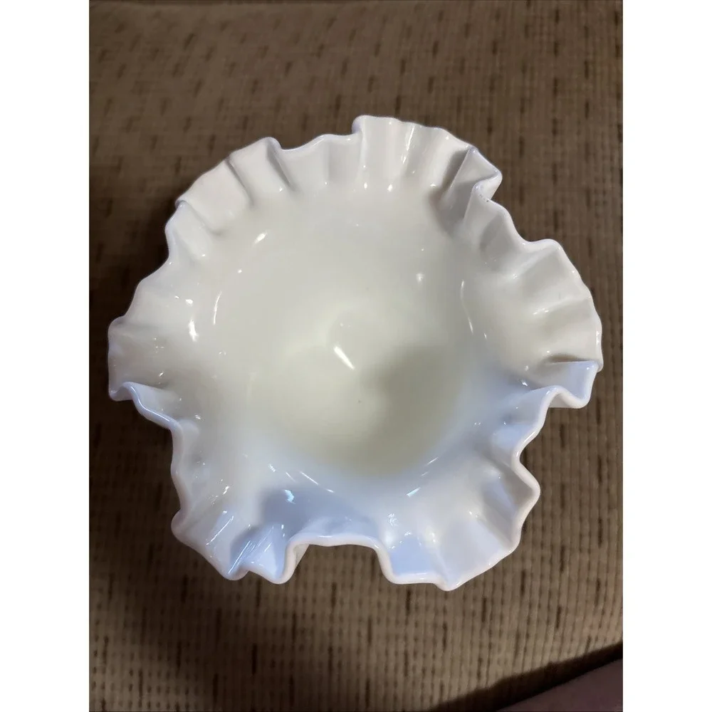 Fenton vintage white